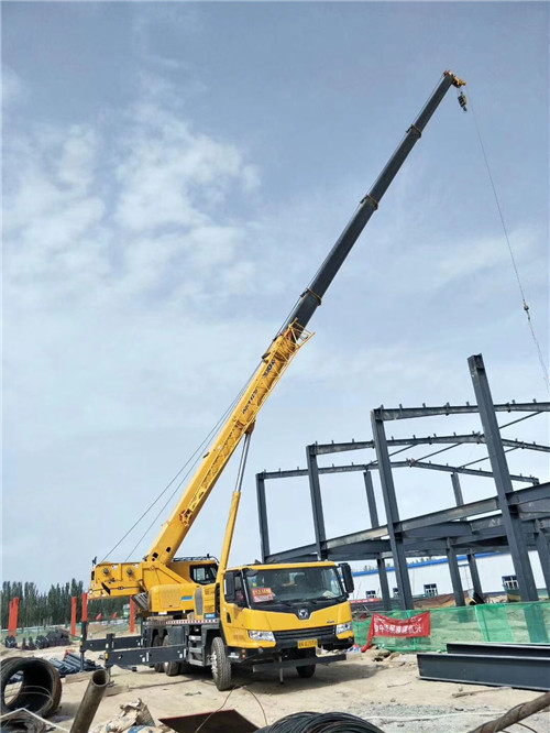 封开县超高层建筑钢结构吊装案例